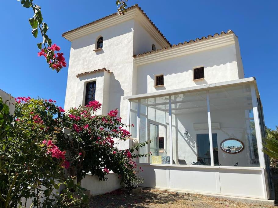 Castle Tower Ground Floor Apartment In Rural Holiday Park 'Cezanne' Tolox Exteriér fotografie