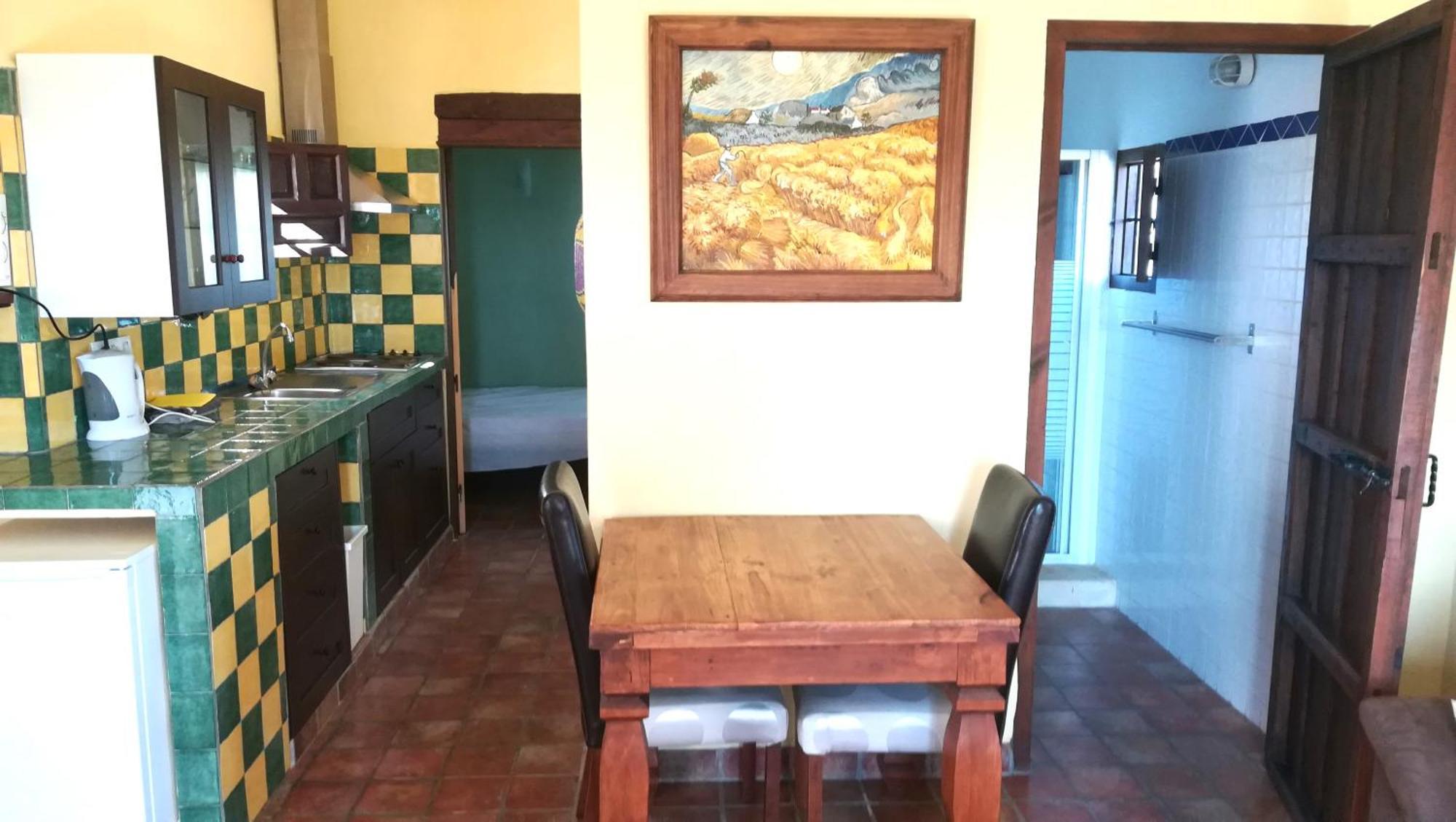 Castle Tower Ground Floor Apartment In Rural Holiday Park 'Cezanne' Tolox Exteriér fotografie